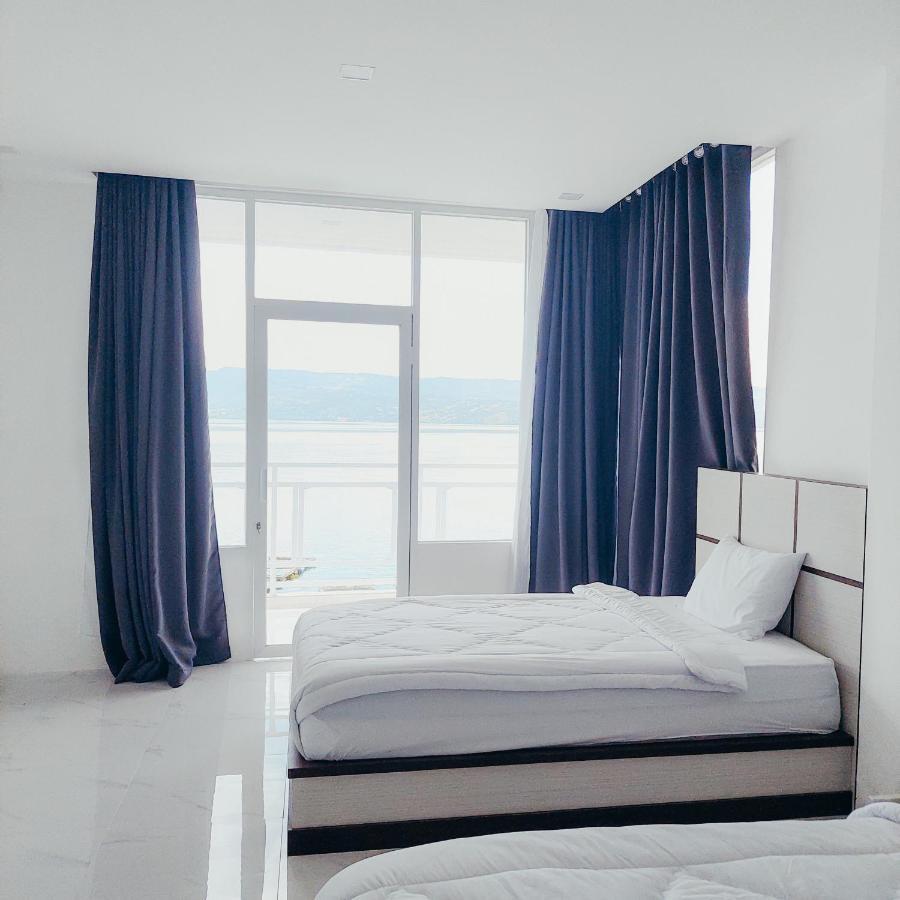 The Riton Hotel Tigaras Екстер'єр фото
